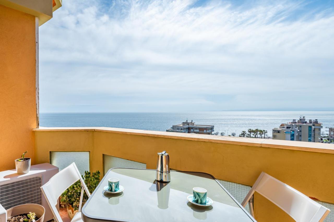 Catania Seaview Apartment With Balcony Exterior photo