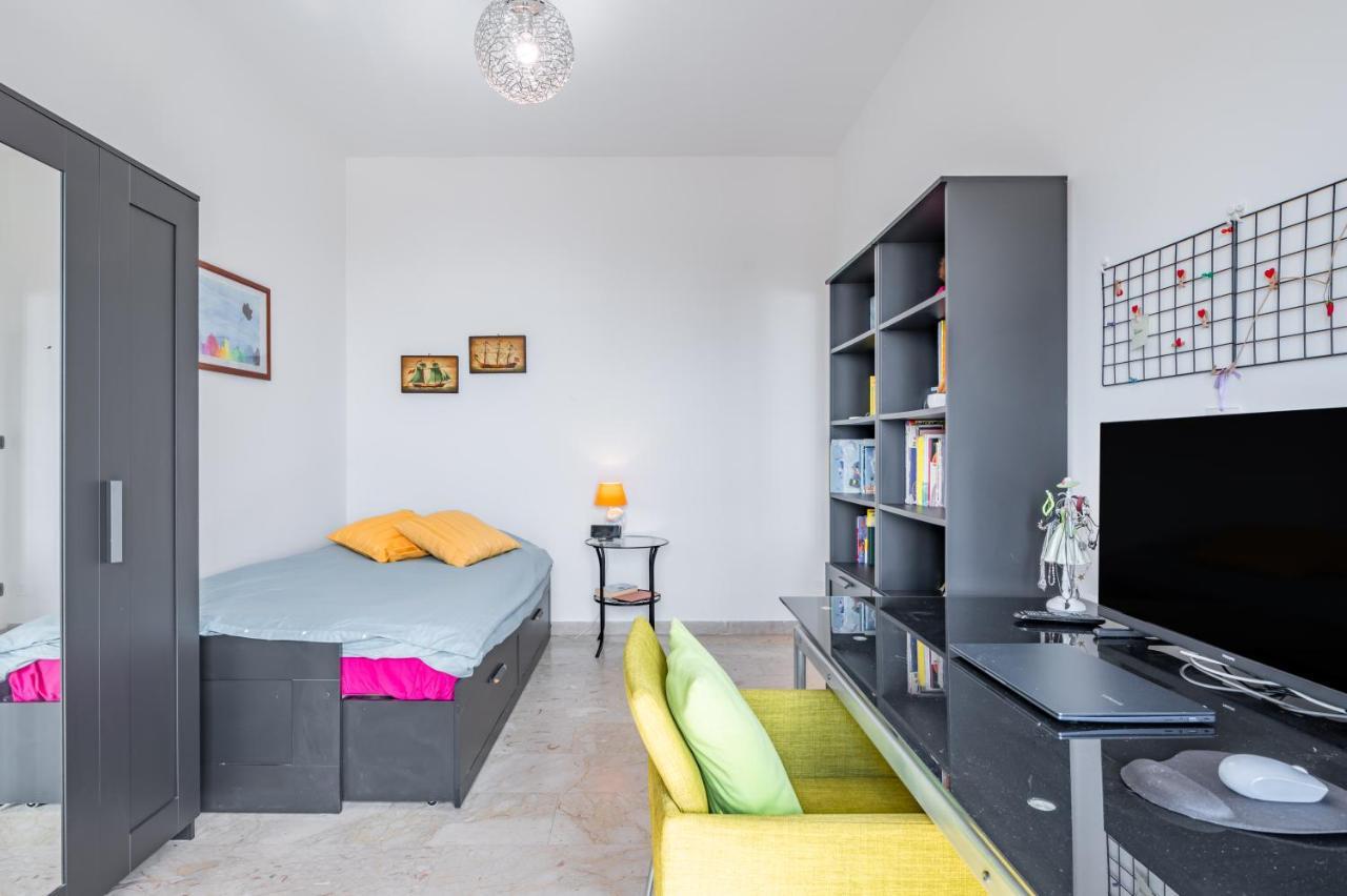 Catania Seaview Apartment With Balcony Exterior photo