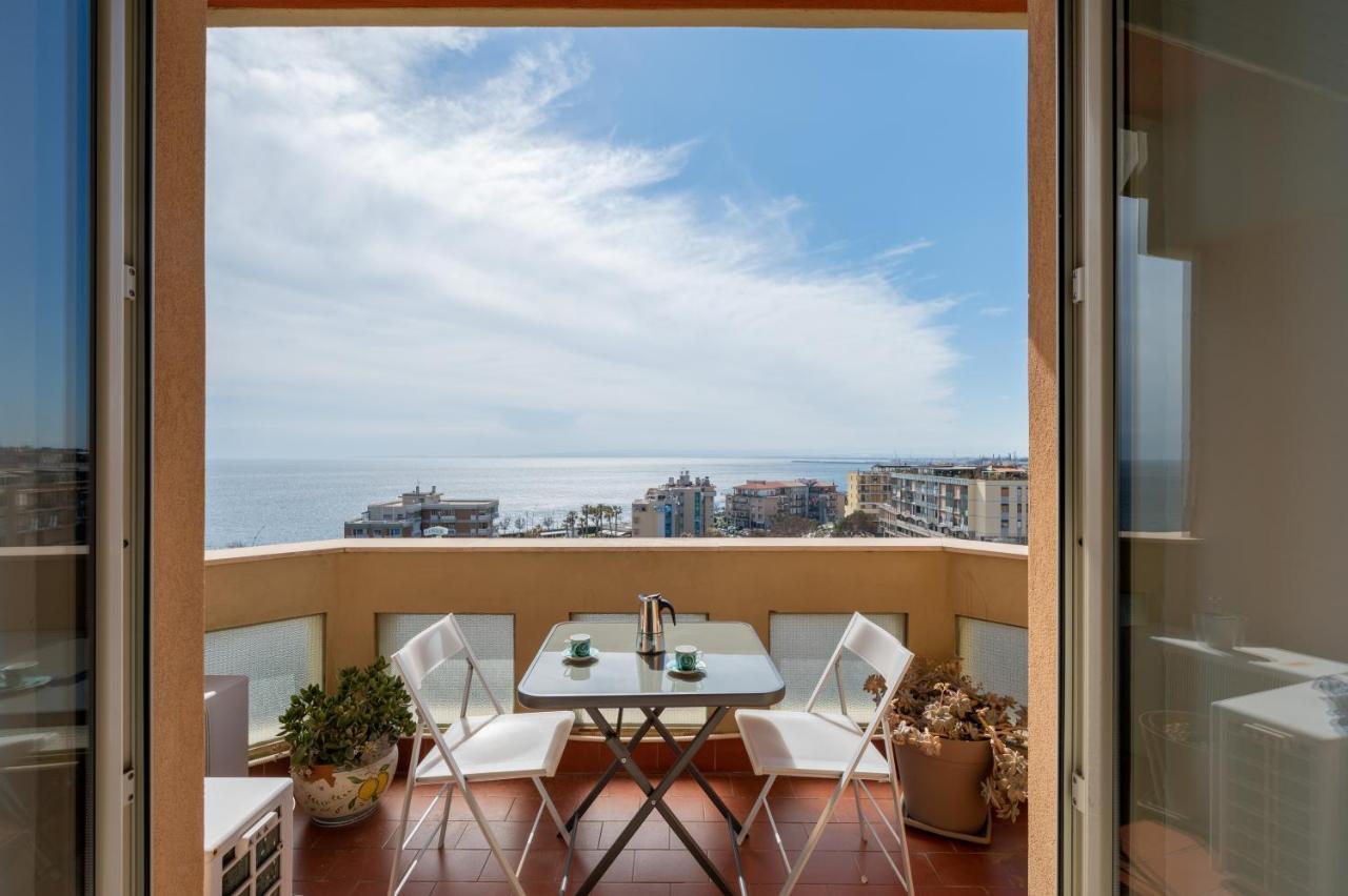 Catania Seaview Apartment With Balcony Exterior photo