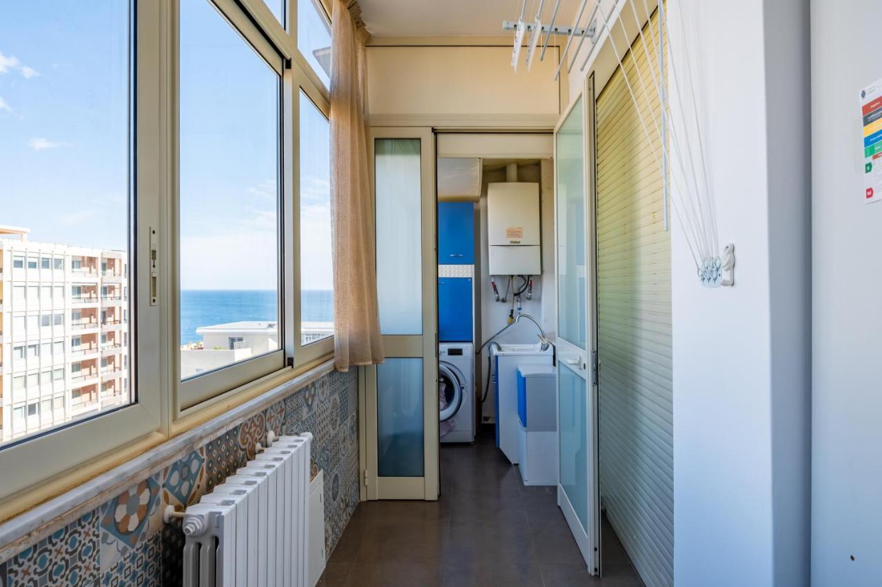 Catania Seaview Apartment With Balcony Exterior photo